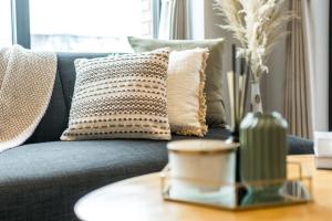 16 minutes Walk To London Eye, Shard View and Balcony