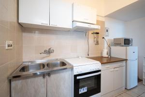 Apartments by the sea Bibinje, Zadar - 22508