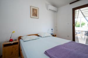 Apartments by the sea Bibinje - Zadar - 22508