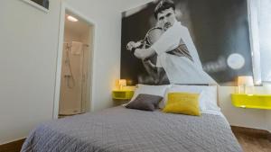 Apartments and rooms with WiFi Split - 23011