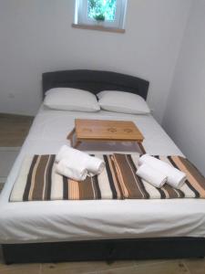 Apartments with parking space Bribir, Novi Vinodolski - 23380