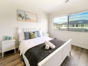 Modern Berwick Home with Fast WiFi Garage