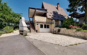 Beautiful Home In Stubicka Slatina - 奥罗斯拉伟杰