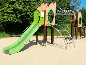 Appartements Appartement refait a neuf avec loggia et parking, a 2 pas de la plage et des commerces - FR-1-712-7 : photos des chambres