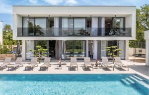 Amazing Home In Modrusani With Sauna 