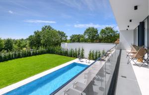 Amazing Home In Modrusani With Sauna 