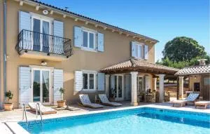 Nice Home In Smoljanci With Wifi - Krmed