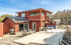 Beautiful Home In Lysekil With Sauna - Grundsund