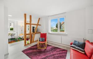 Stunning Apartment In Schleusingen