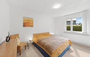 Stunning Apartment In Schleusingen