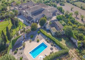 Son Costa, villa típica mallorquina con piscina