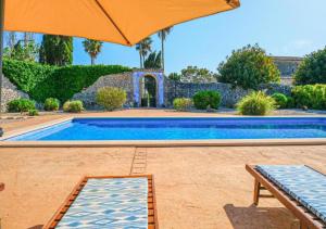 Son Costa, villa típica mallorquina con piscina