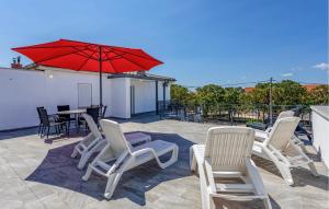 4 Bedroom Amazing Home In Povile