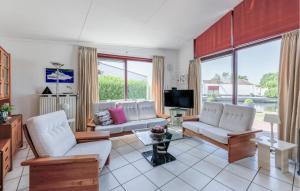 2 Bedroom Nice Home In Lemmer