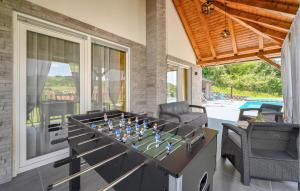 3 Bedroom Cozy Home In Vrtnjakovec