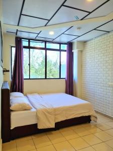 Pine Lodge BY EVR Previously YSS indrawasih