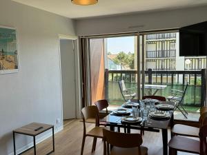 Cabourg: Bel appartement 3 pièces vue mer, 2 balcons, animaux admis - FR-1-487-370