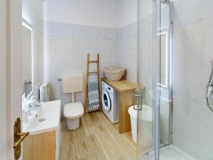 Superbe 4P rénové climatisé avec terrasse proche mer et centre - FR-1-196-359