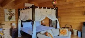 Healing Garden Bed & Breakfast - California King Bed - Uluwatu - Carool