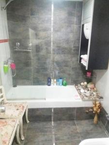 Muy Linda casa a 1 cuadra de terminal de Omnibus