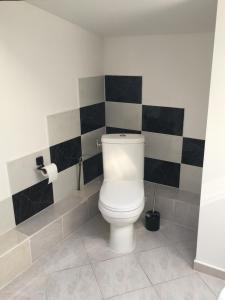 Épices 1 au cœur du centre ville historique de Serignan