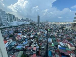 Fully Furnished 1BR Ridgewood Towers with 200Mbps WIFI