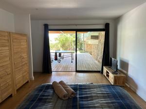 Villas Villa de luxe surplombant la mer, piscine suspendue : photos des chambres