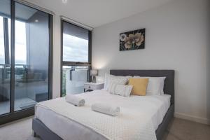 Brand New 2br2ba Caulfield Parkbalcony Poolgym