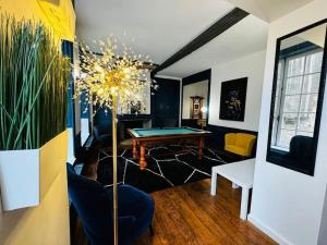 Appartements Sainte-barbe T4, Billard a 2 pas du chateau fort : photos des chambres