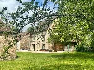 Les Trois Cheminees - 圣埃蒂安德菲尔萨克