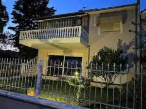 Sea & Sun Retreat - Nea Vrasna