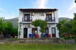 Mirsini Apartments - Kariotes