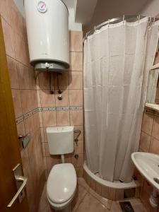 Marjan park, peaceful family place, free parking, 2 minute from beach