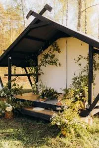 Glempings Kaziņu ferma Līcīši - Kalntsiyems