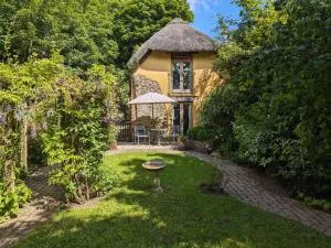 Raleigh Cottage - Thatched one bedroom cottage - Sutcombe