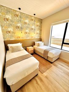 Thalassophile Beach House - Heated Pool