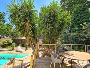Maison calme arborée piscine 10mn plage en voiture