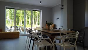 Raj nad jeziorem With Sauna Jacuzzi