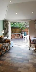 FOX'S DEN Dog friendly, self-contained guest suite - 米尔福德昂西