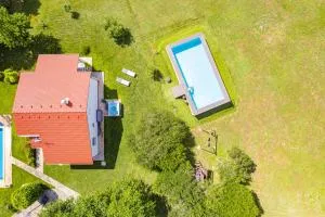Holiday house Mirna with swimming pool and jacuzzi - Valdebek