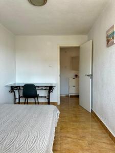 New Bright Apartament with WI-FI in Alicante