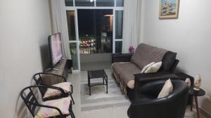 Apto Guilhermina pé na areia