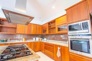 Seaside Villa 2 Pools,beach@50m