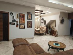 Riverside Palm Deluxe Double Room with AC in a house near Kamakhya and IHR