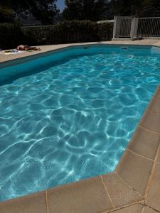 Mondello Hôtellerie Appartement de standing entièrement rénové, 47m2 avec piscine Cannes