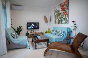 Coconut Blue