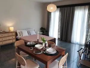 Oasis Studio Apartment - Kástron