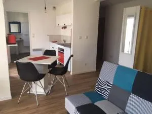 Beau studio appart meublé à La Suze Dispo septembre 2025 - 萨尔特河畔费尔塞