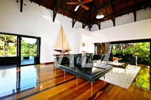 Villa Corallia, Tropical Villa