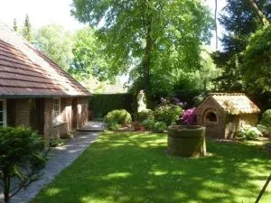 Morning sun Comfortable holiday residence - Westerstede